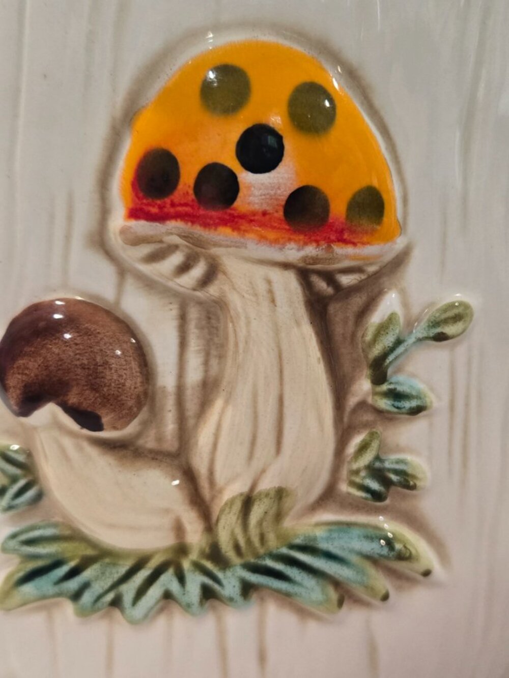 Vintage Merry Mushroom Canister Ceramic Made in Japan with Flaws - Picture 4 of 16